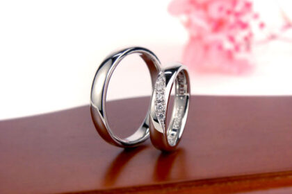幅広でダイヤ5個の手作り結婚指輪