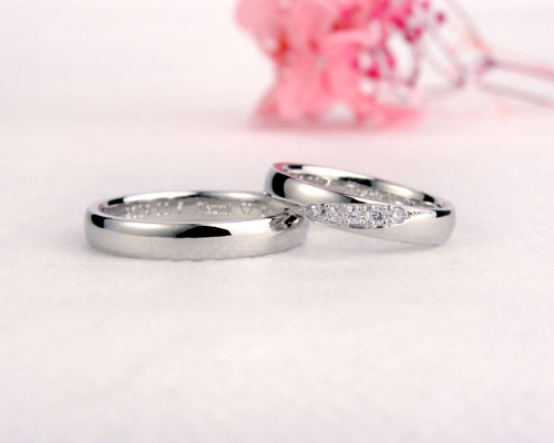 幅広でダイヤ5個の手作り結婚指輪