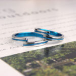 螺旋にねじれたブルーカラー手作り結婚指輪