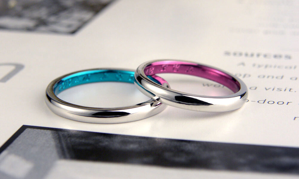 ブルーとピンクの手作り結婚指輪