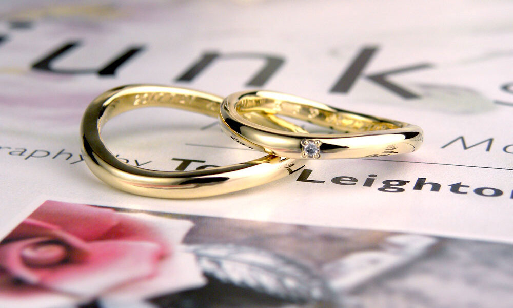 大阪のカップルが手作りしたイエローゴールドの結婚指輪