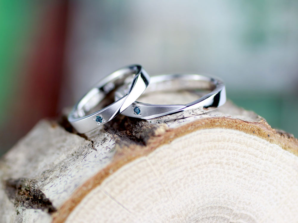 三角が重なったような手作り結婚指輪