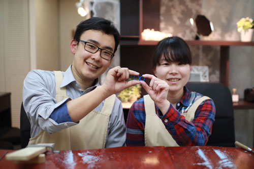 結婚指輪原型が完成した大阪のカップル